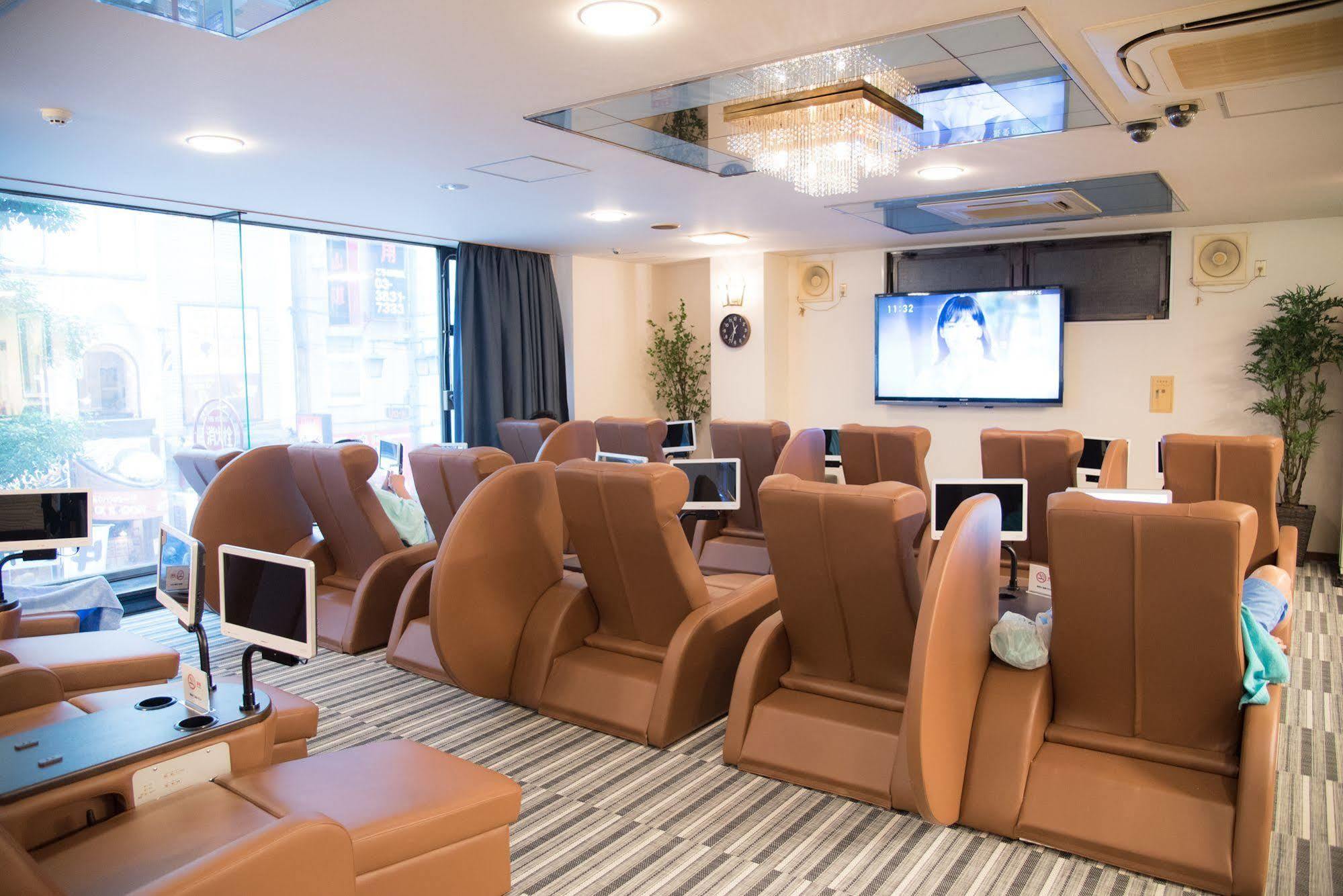 Ueno Station Hostel Oriental Ⅲ โตเกียว ภายนอก รูปภาพ
